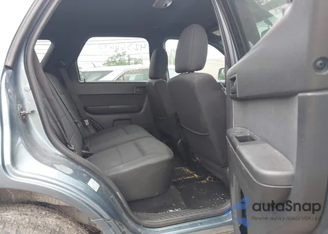 2011 Ford Escape Xlt z USA, uszkodzony, nr VIN 1FMCU0D70BKB66899